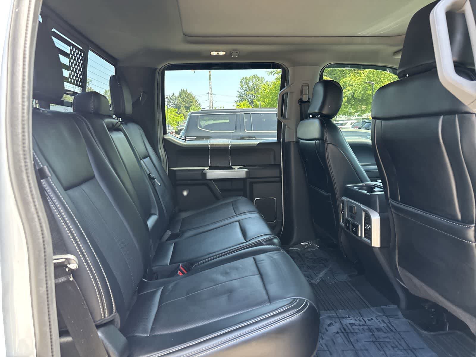Used 2020 Ford F350 Lariat w/ Lariat Ultimate Package AWD/4WD image 7