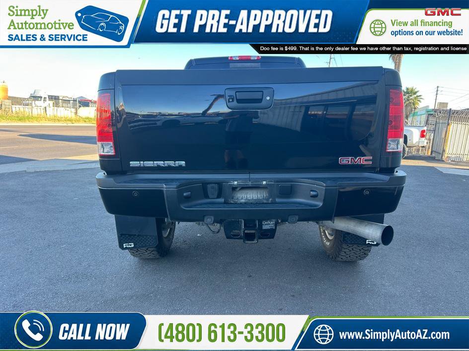 Used 2013 GMC Sierra 2500 Denali w/ Suspension Package, Off-Road AWD/4WD image 13