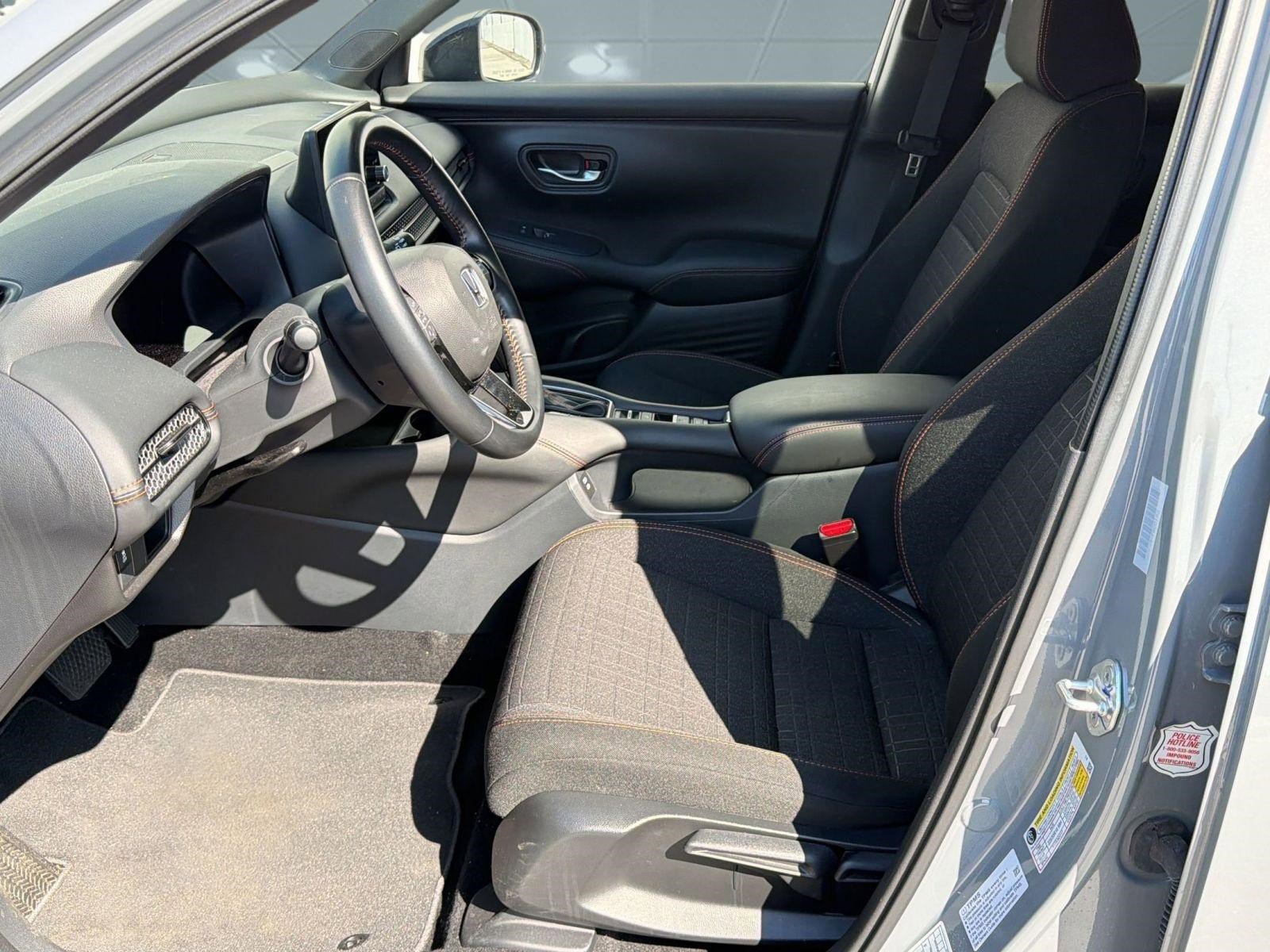 Used 2025 Honda HR-V Sport image 5