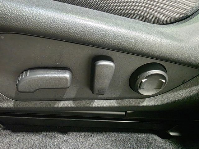 Certified 2025 Subaru Crosstrek 2.0i Premium image 14