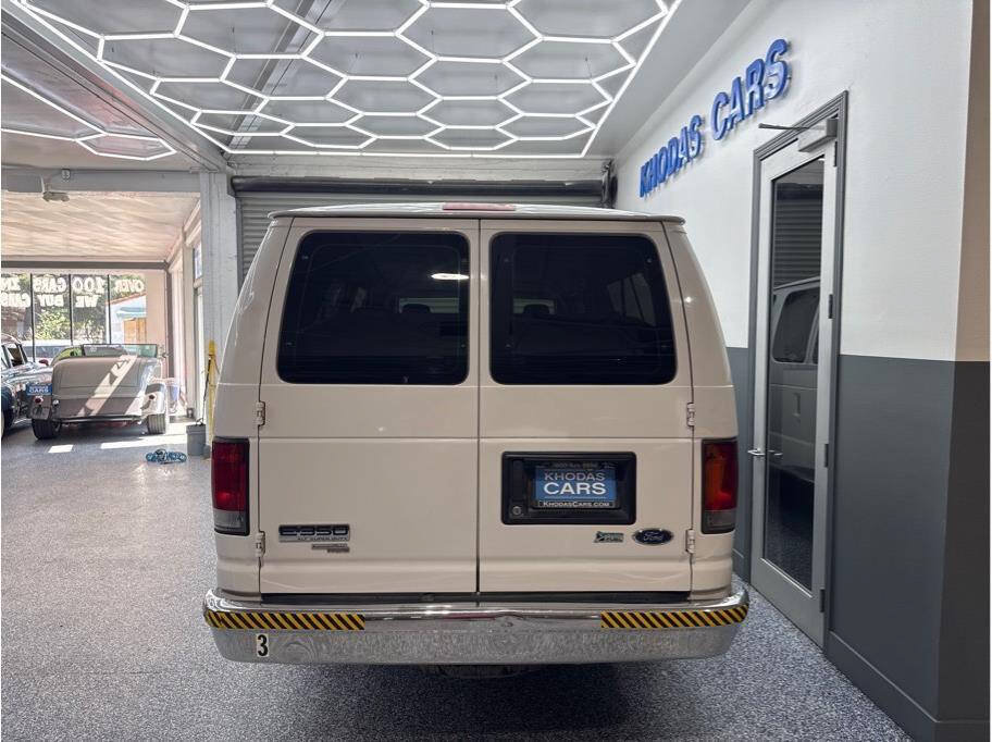 Used 2012 Ford E-350 and Econoline 350 XLT RWD image 4