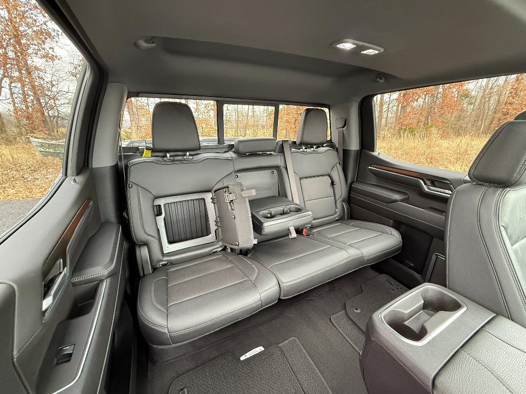 Used 2024 GMC Sierra 1500 Denali w/ Denali Reserve Package image 30