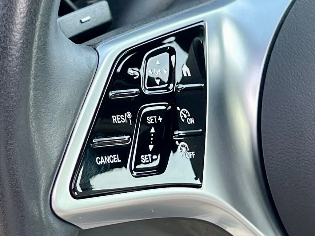 Certified 2023 Mercedes-Benz C 300 4MATIC Sedan image 22