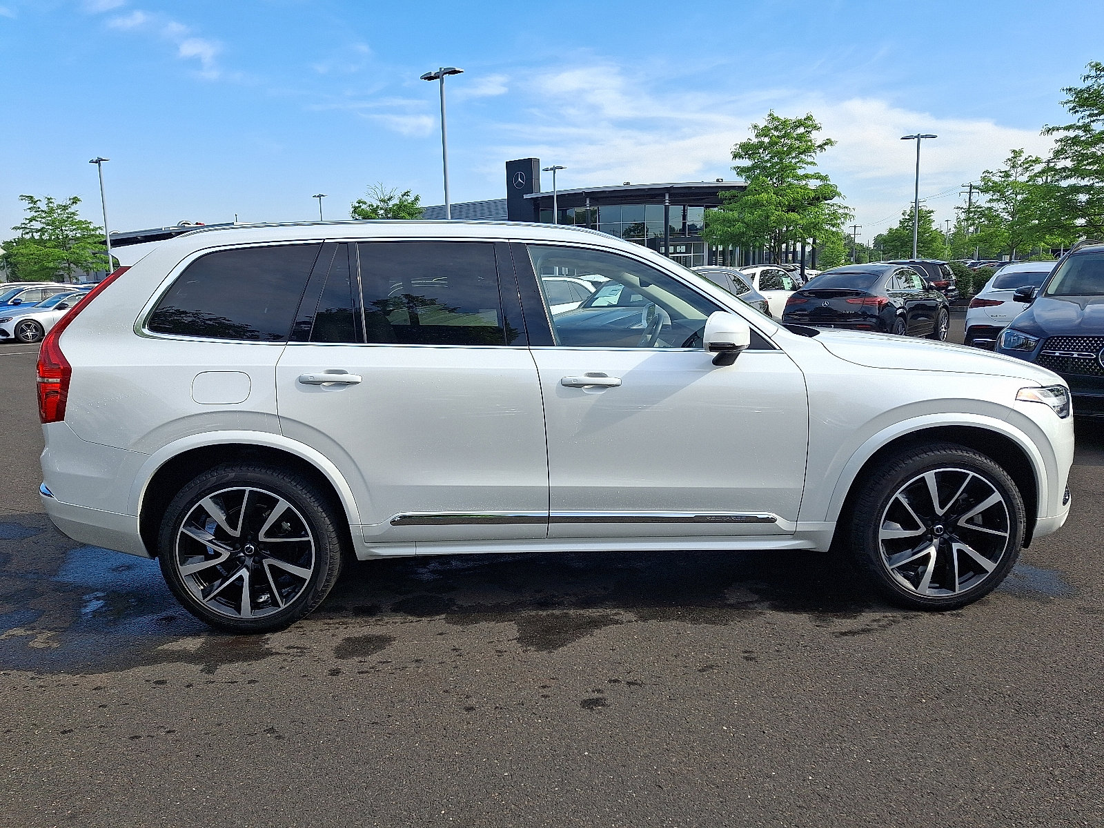 Used 2022 Volvo XC90 T8 Inscription Expression AWD/4WD image 7