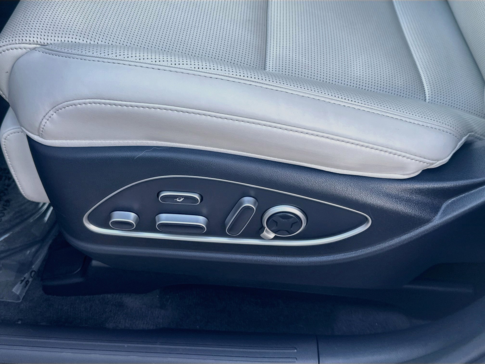 Used 2026 Hyundai Palisade Calligraphy FWD image 18