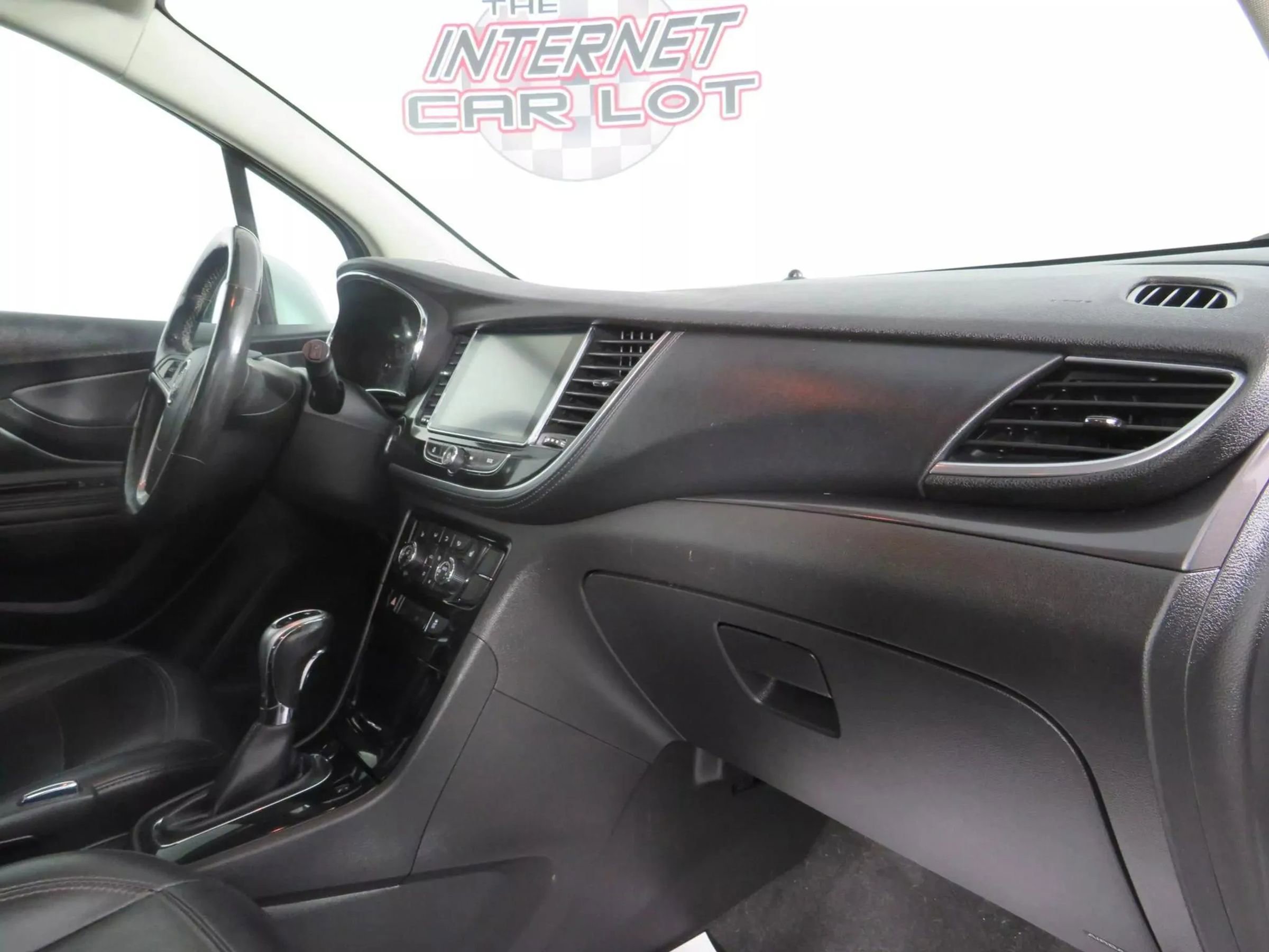 Used 2020 Buick Encore Essence image 12