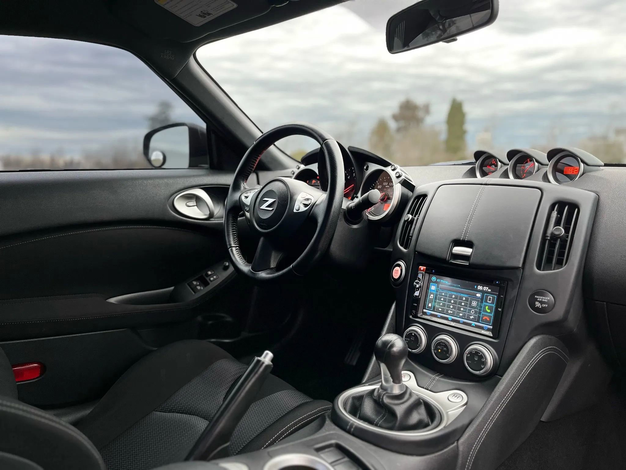 Used 2013 Nissan 370Z Touring w/ Sport Pkg image 16