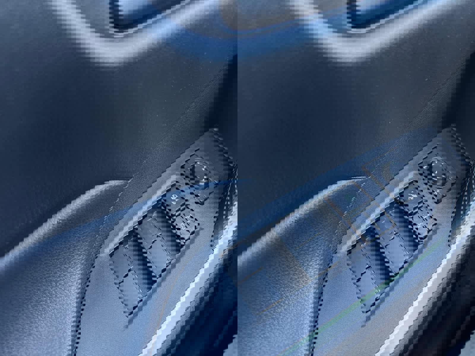 Used 2024 Toyota RAV4 LE image 15