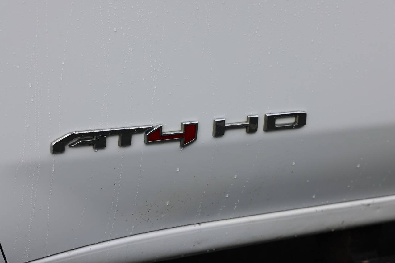 Used 2020 GMC Sierra 2500 AT4 w/ AT4 Premium Package AWD/4WD image 34