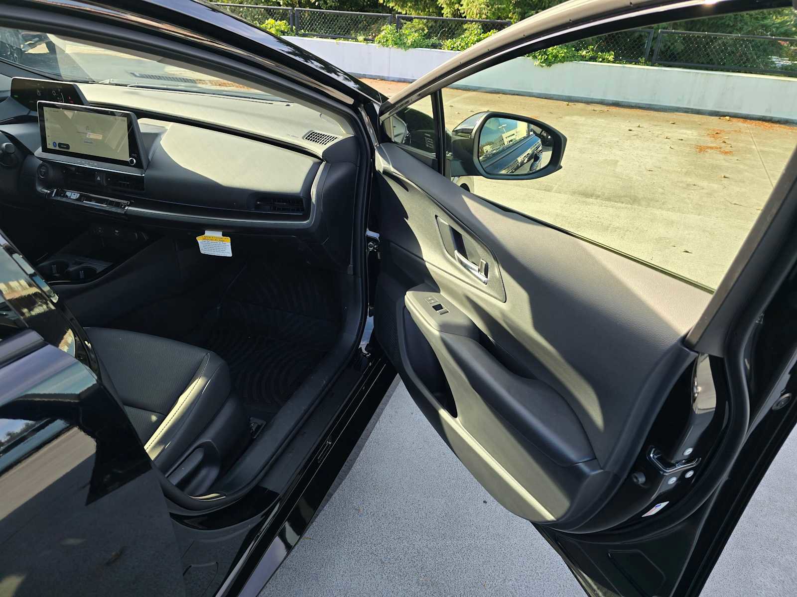 Certified 2025 Toyota Prius AWD image 10