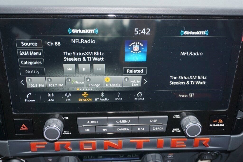 New 2025 Nissan Frontier PRO-4X AWD/4WD image 11