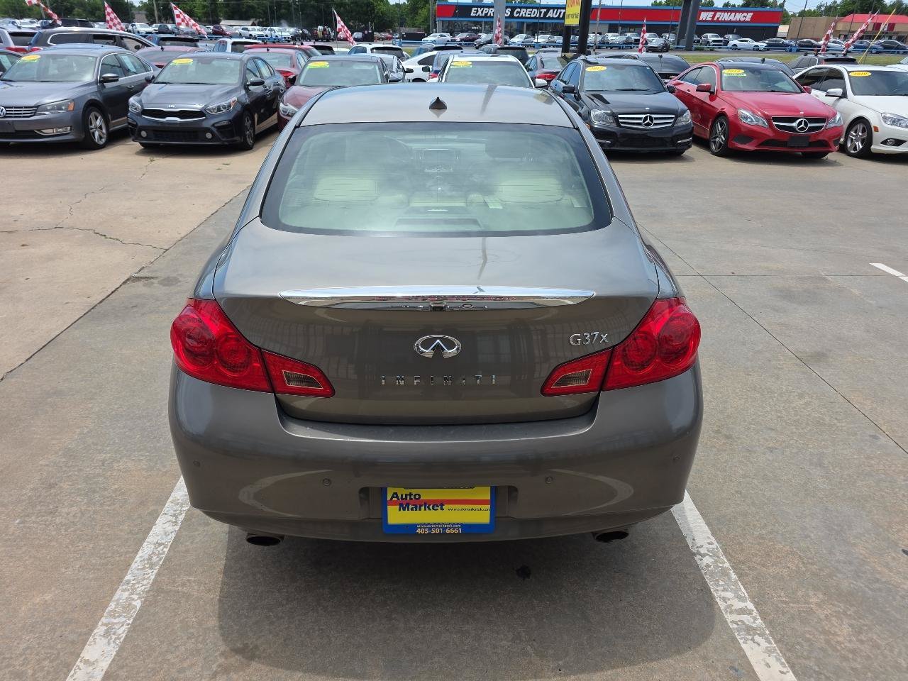 Used 2013 INFINITI G37 x Sedan w/ Premium Pkg AWD/4WD image 6