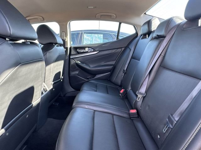 Used 2023 Nissan Maxima SV w/ Floor Mat Group image 10