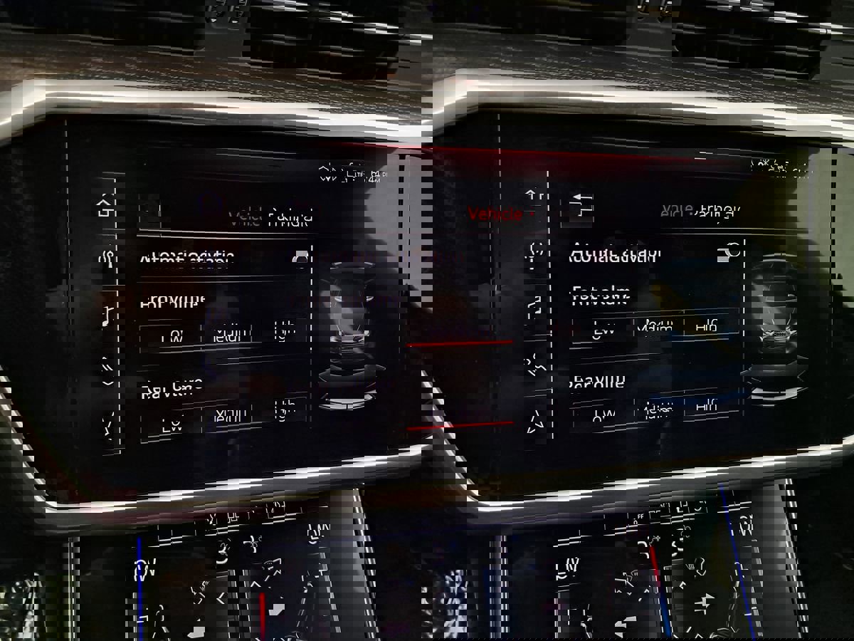 Used 2020 Audi S6 Premium Plus w/ S Sport Package image 34