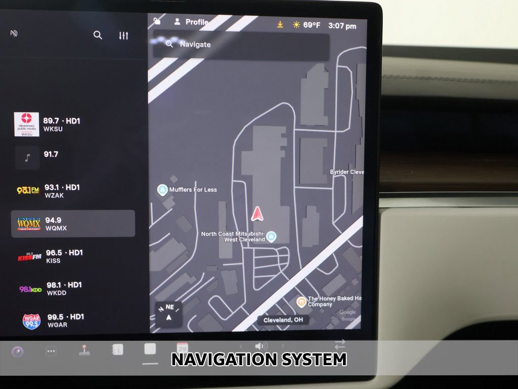 Used 2022 Tesla Model X AWD/4WD image 4