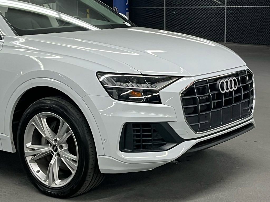 Used 2023 Audi Q8 Premium image 39