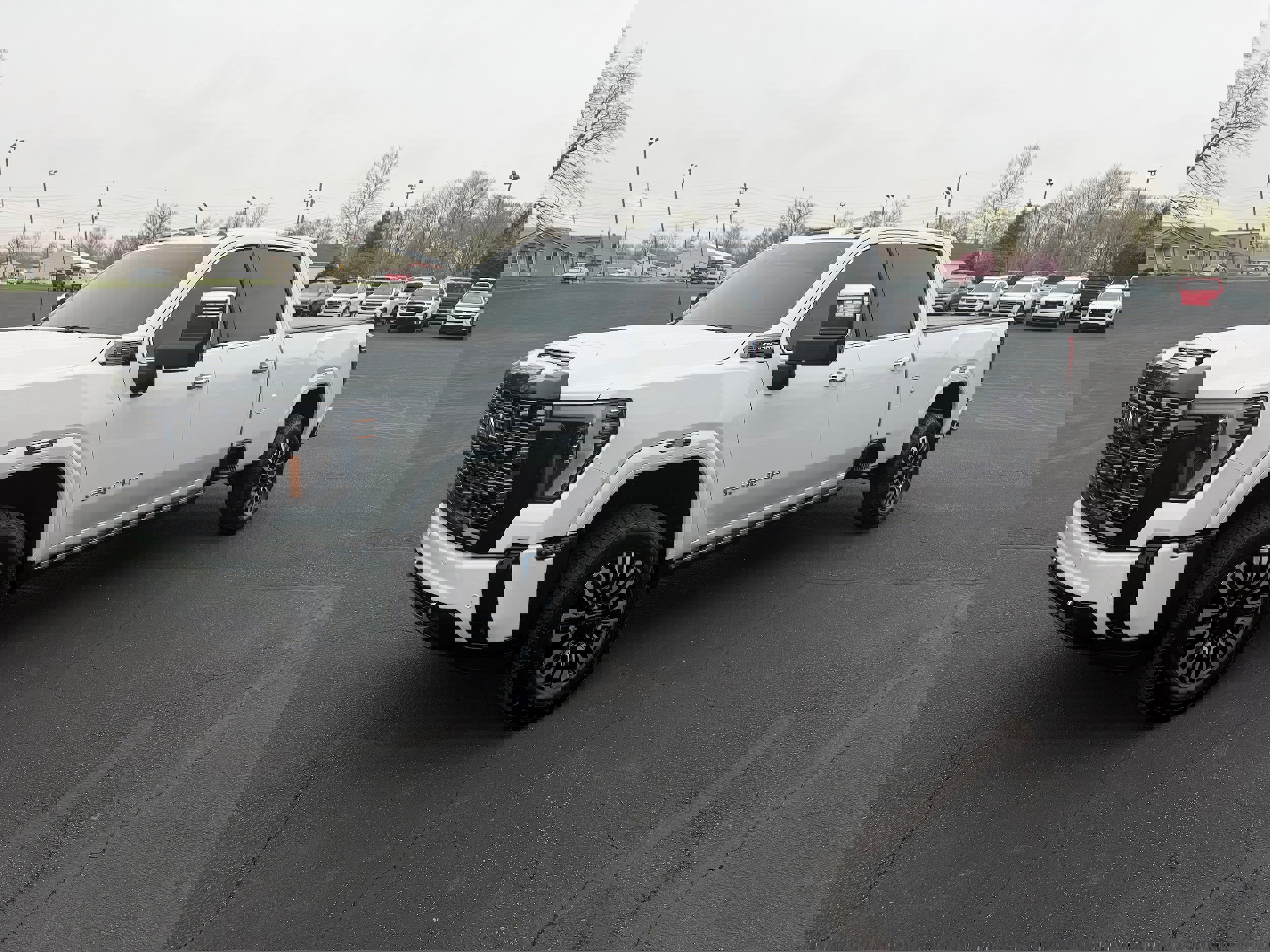 Used 2025 GMC Sierra 3500 Denali Ultimate AWD/4WD image 10