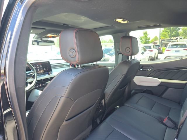 Used 2024 GMC Canyon AT4X AWD/4WD image 17