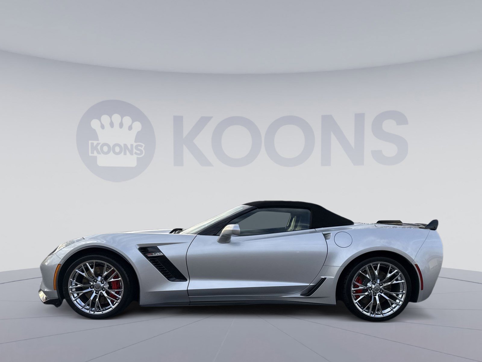 Used 2016 Chevrolet Corvette Z06 w/ 2LZ Preferred Equipment Group image 2