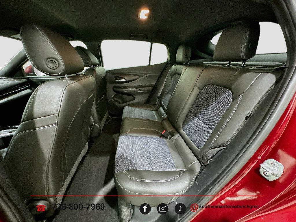 Used 2025 Buick Envista Preferred w/ Convenience II Package FWD image 24