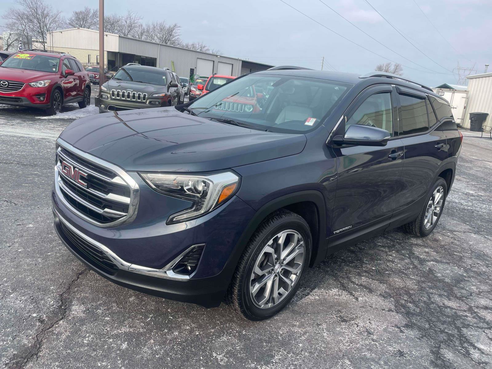 Used 2018 GMC Terrain SLT image 2
