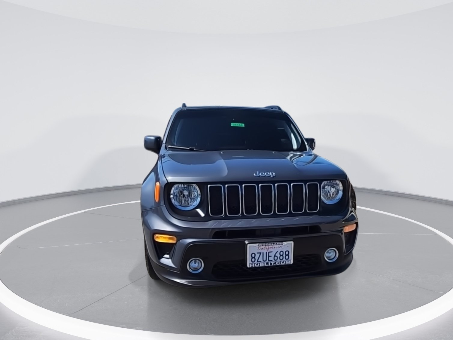 Used 2021 Jeep Renegade Latitude FWD image 3