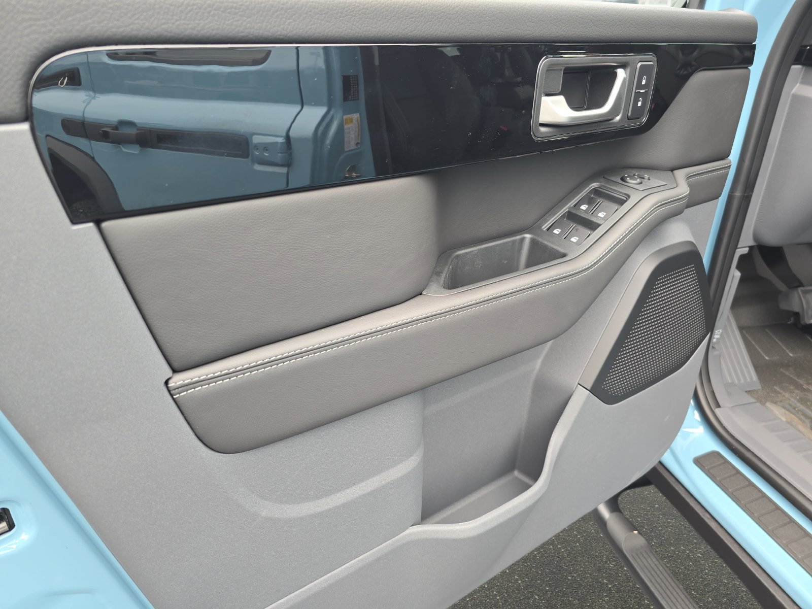 New 2026 INEOS Grenadier Station Wagon AWD/4WD image 22