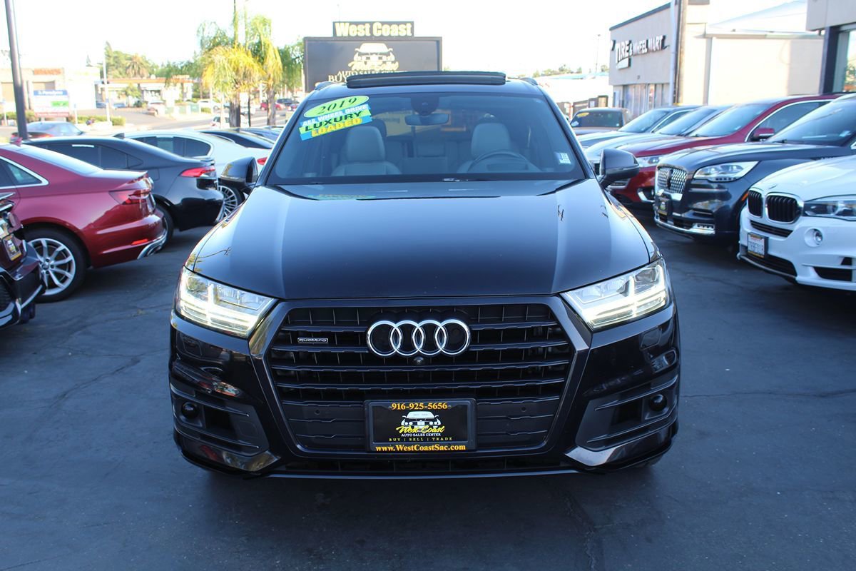 Used 2019 Audi Q7 3.0T Prestige AWD/4WD image 3