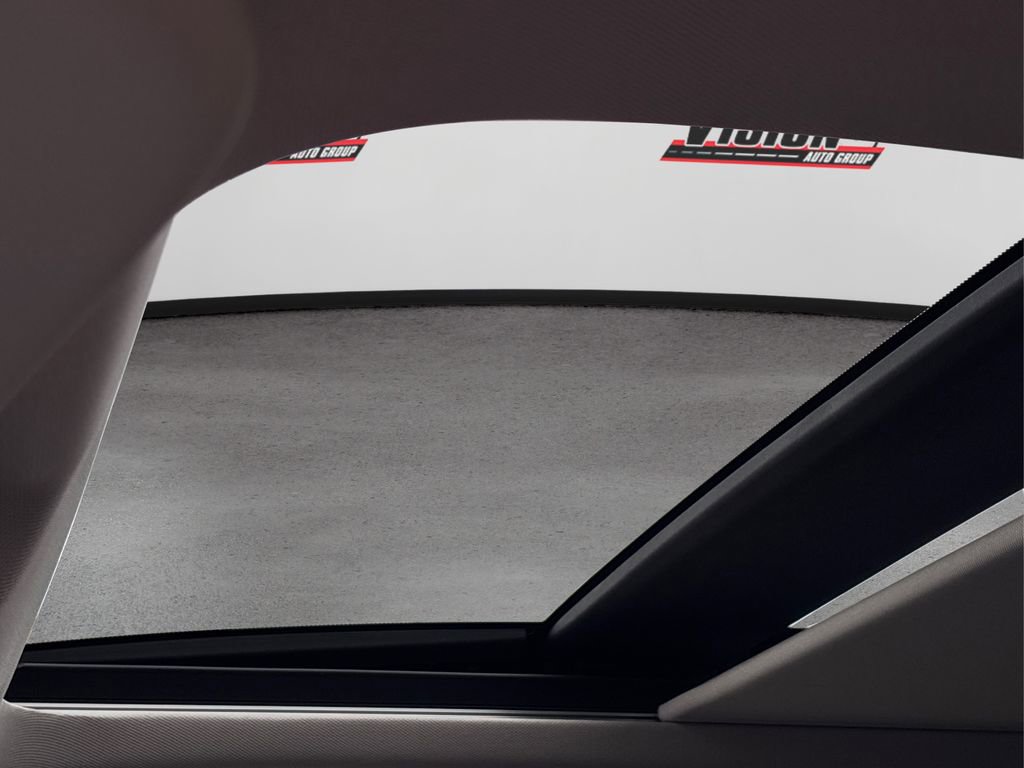 Used 2023 Nissan Rogue SL w/ SL Premium Package image 21