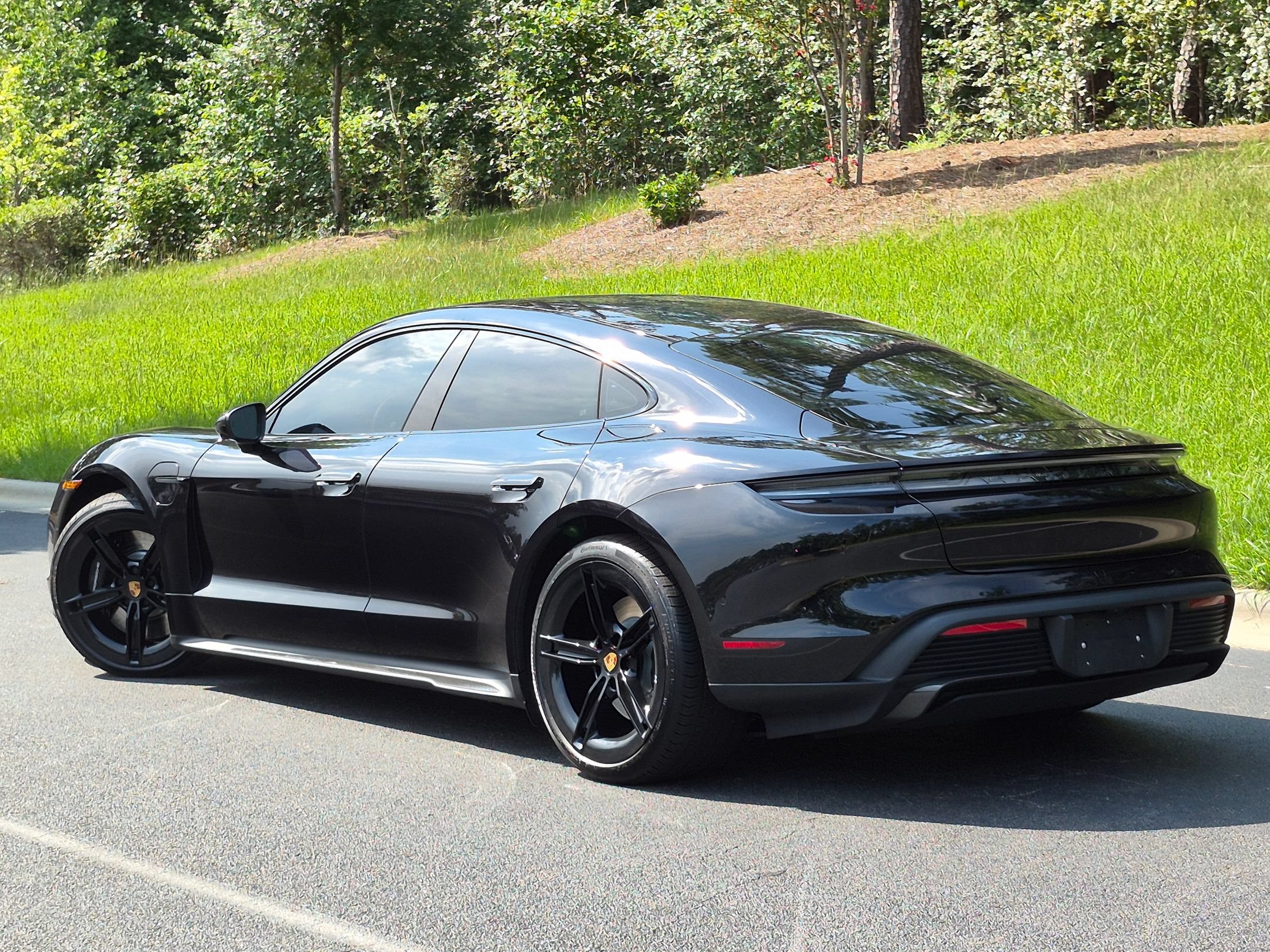 Certified 2026 Porsche Taycan GTS AWD/4WD image 3