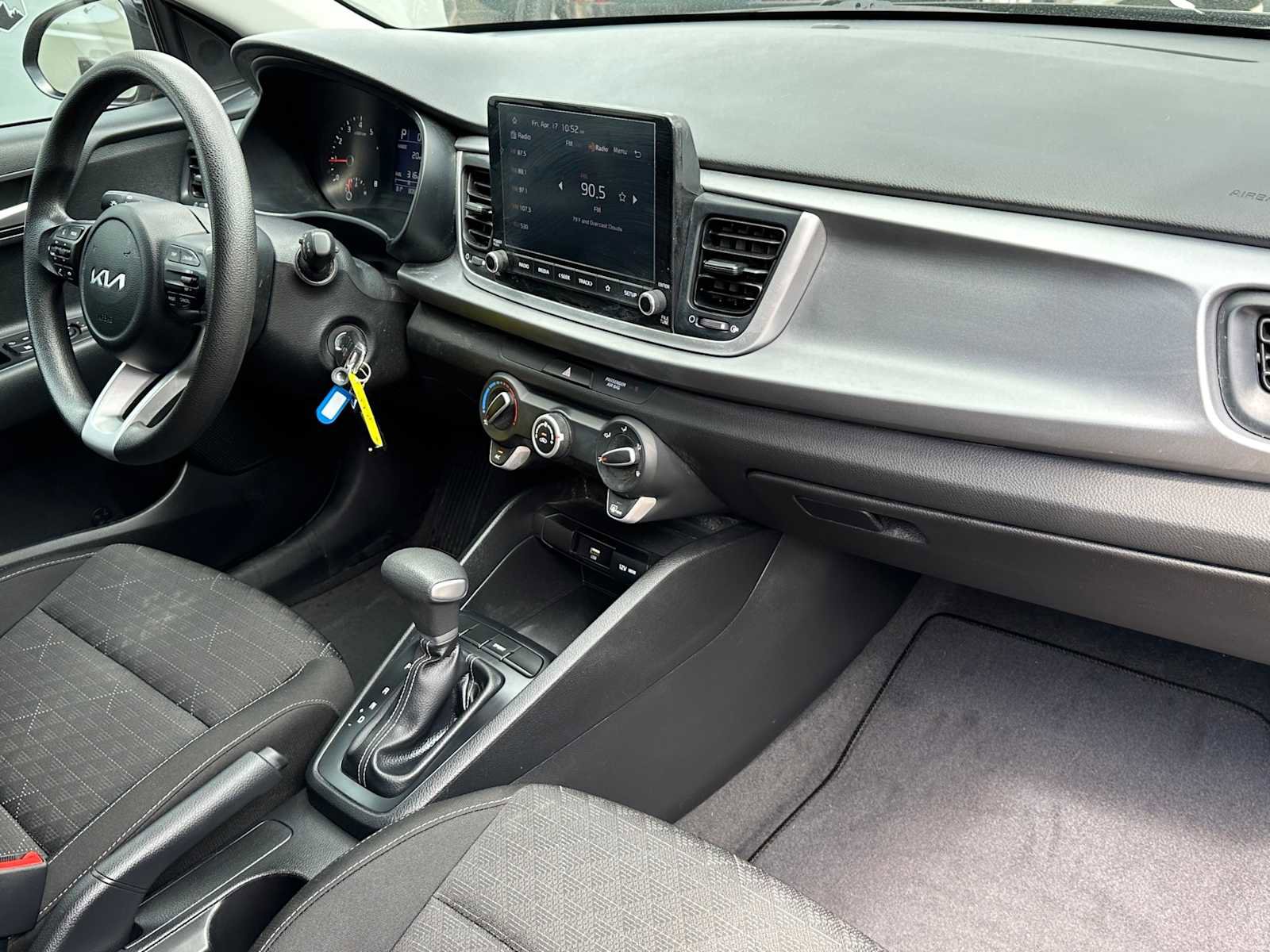 Used 2023 Kia Rio S image 16