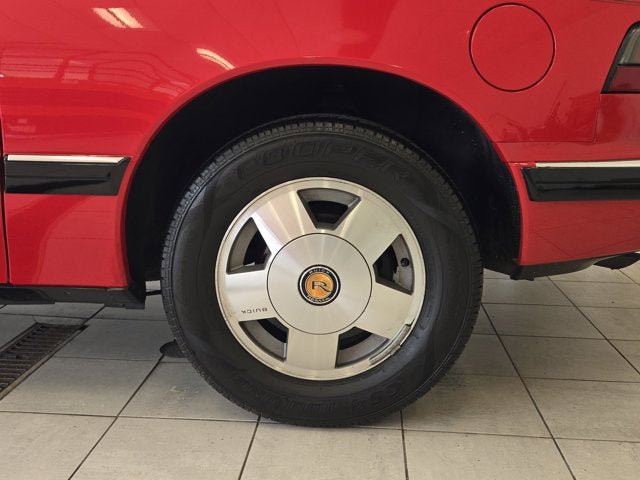 Used 1989 Buick Reatta Coupe FWD image 11