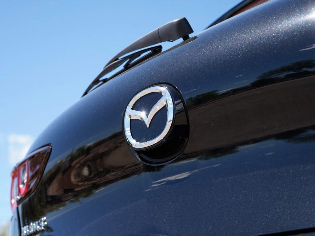 New 2026 MAZDA MAZDA3 2.5 S Hatchback w/ Premium Pkg FWD image 12