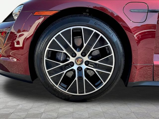 Used 2022 Porsche Taycan RWD image 31