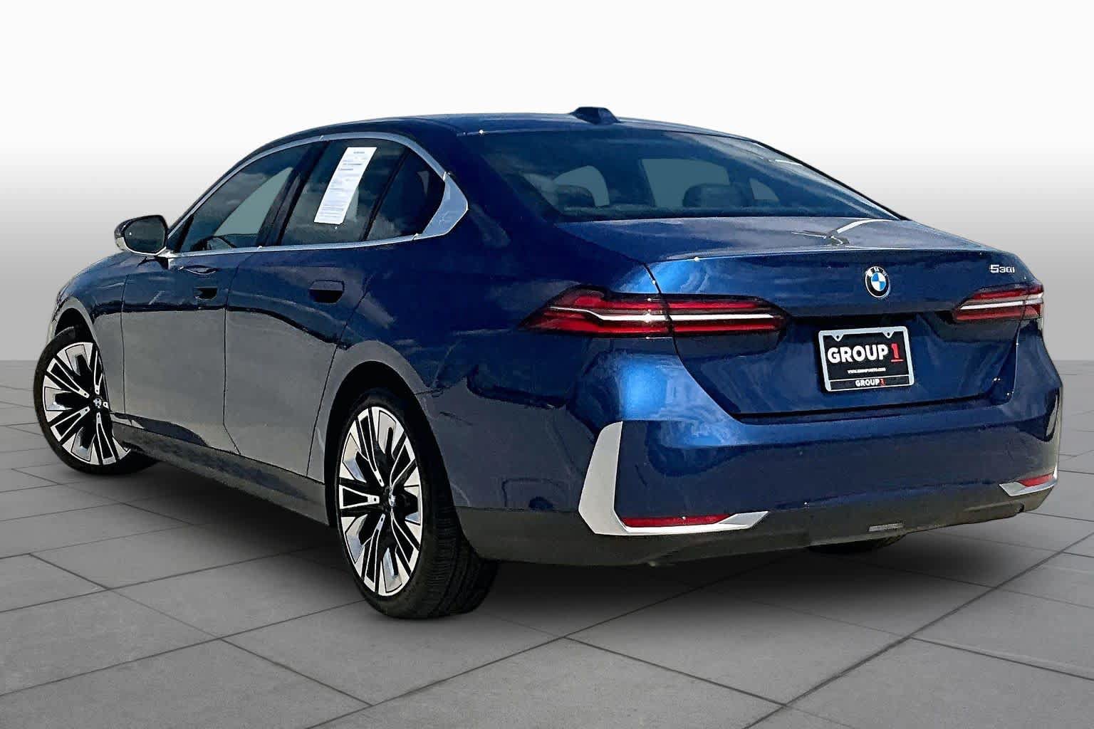 Used 2027 BMW 530i RWD image 11