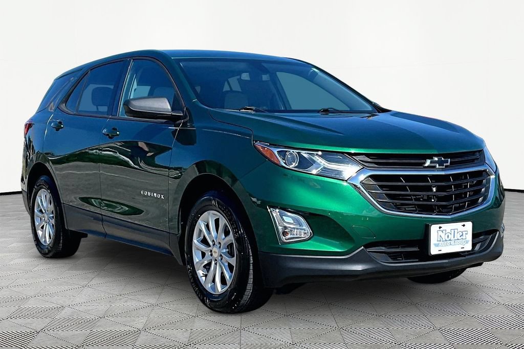 Used 2018 Chevrolet Equinox LS FWD image 12