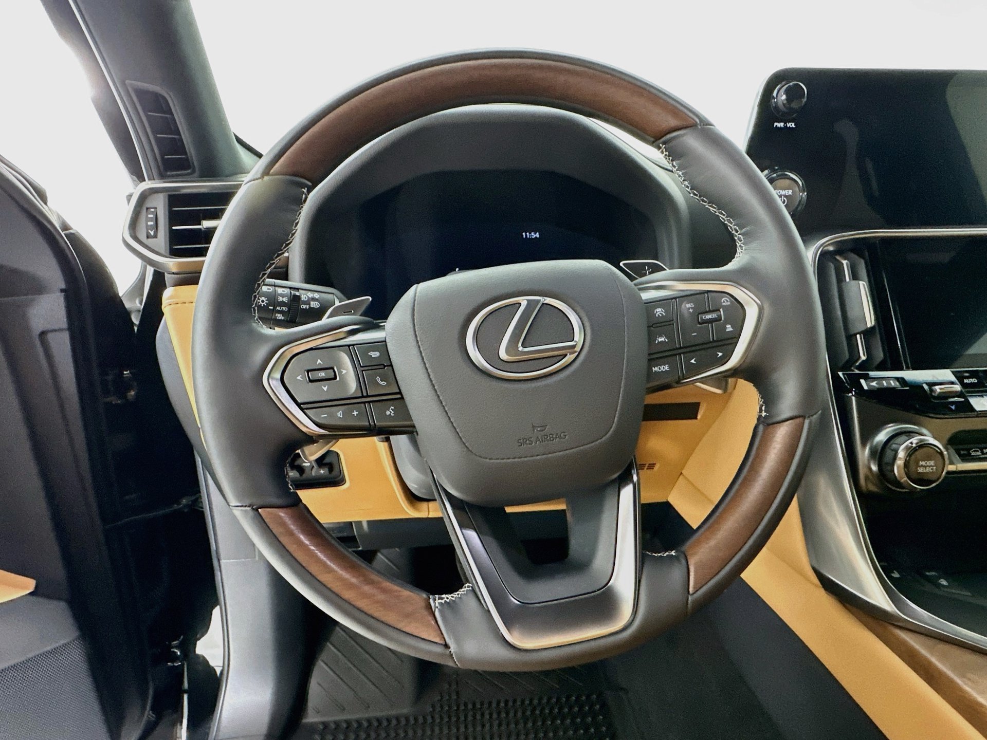 Used 2026 Lexus LX 700h Luxury w/ Appearance Package AWD/4WD image 12