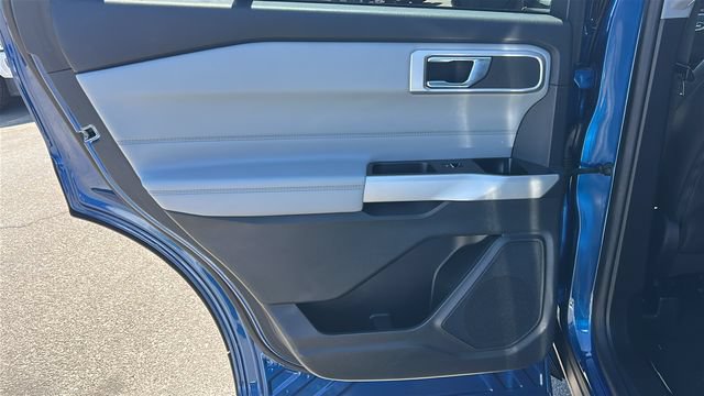 Certified 2022 Ford Explorer XLT w/ Equipment Group 202A AWD/4WD image 15