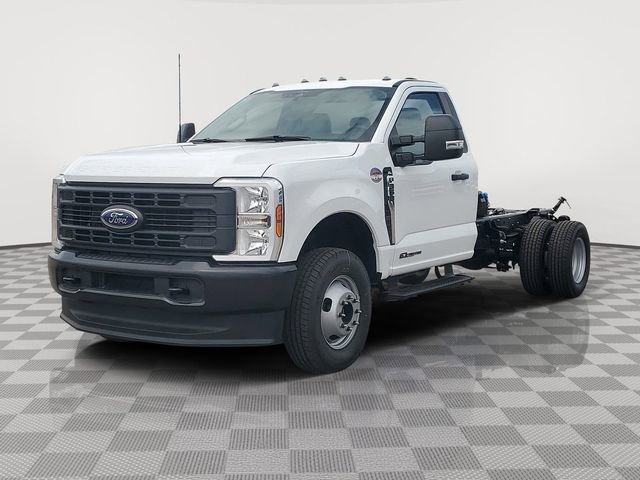 New 2026 Ford F350 XL image 3