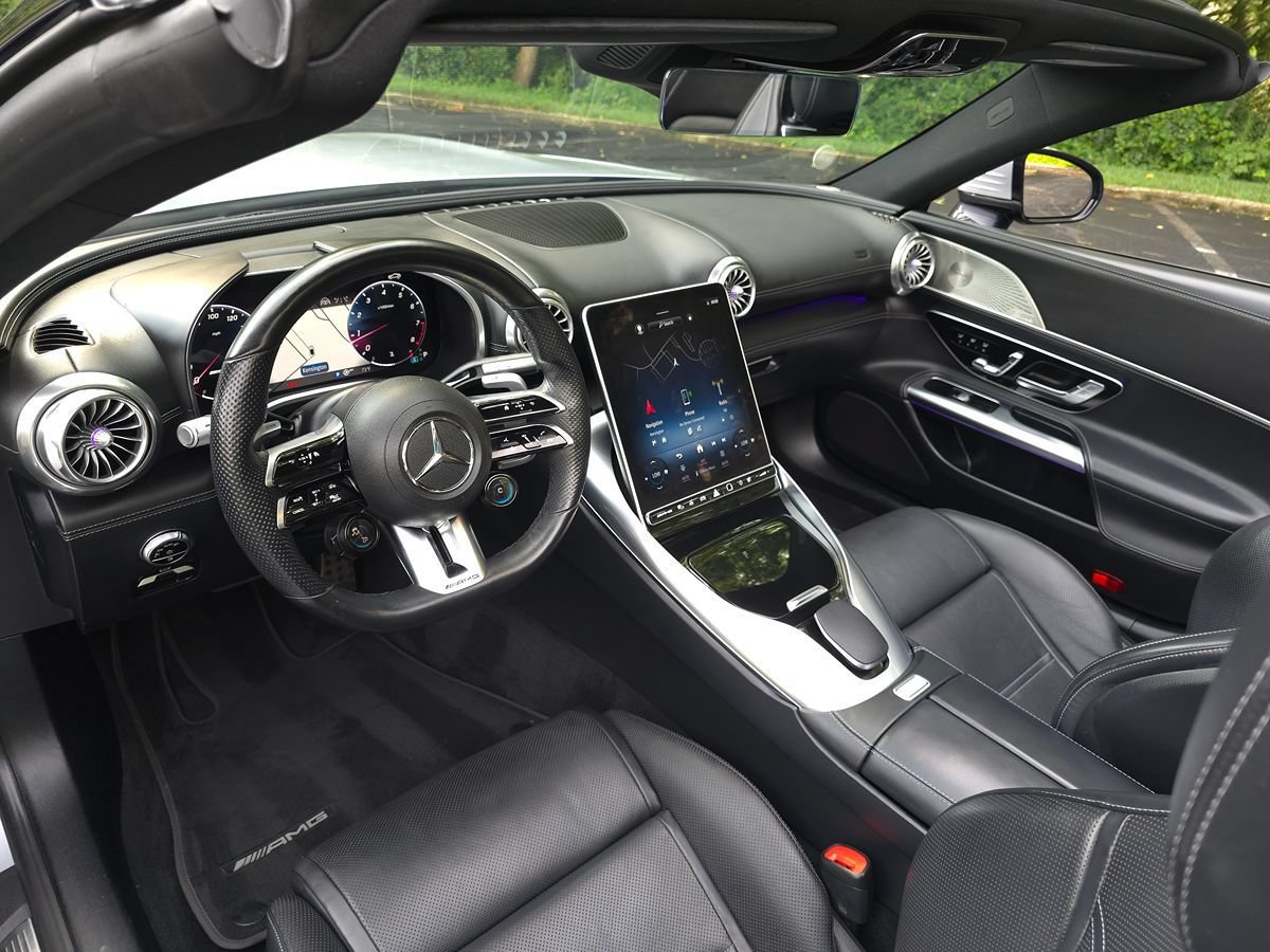 Used 2022 Mercedes-Benz SL 55 AMG 4MATIC image 2