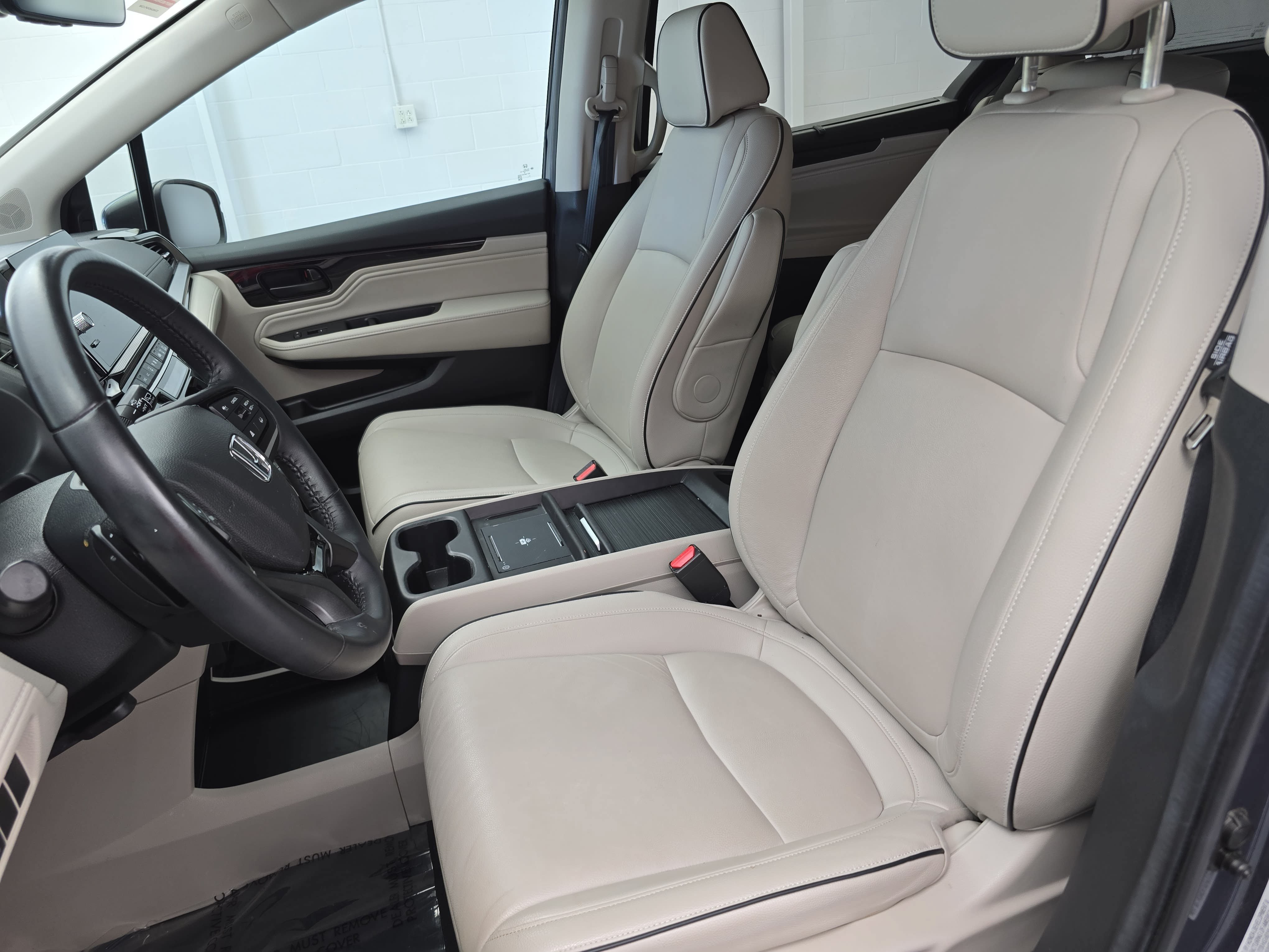 Certified 2025 Honda Odyssey Touring image 16