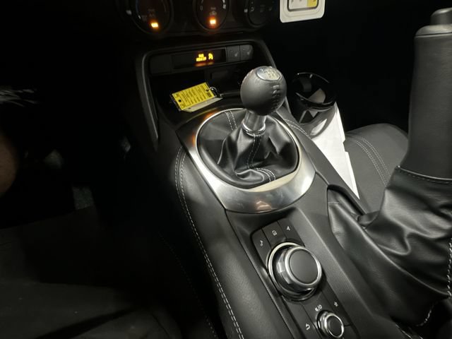 New 2026 MAZDA MX-5 Miata Club w/ Weather Package RWD image 27