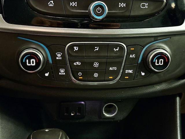 Used 2019 Chevrolet Traverse LT FWD image 16
