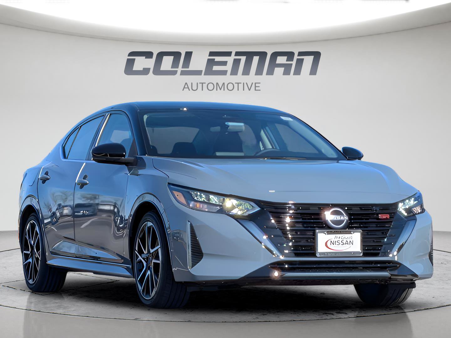 Certified 2025 Nissan Sentra SR FWD image 3