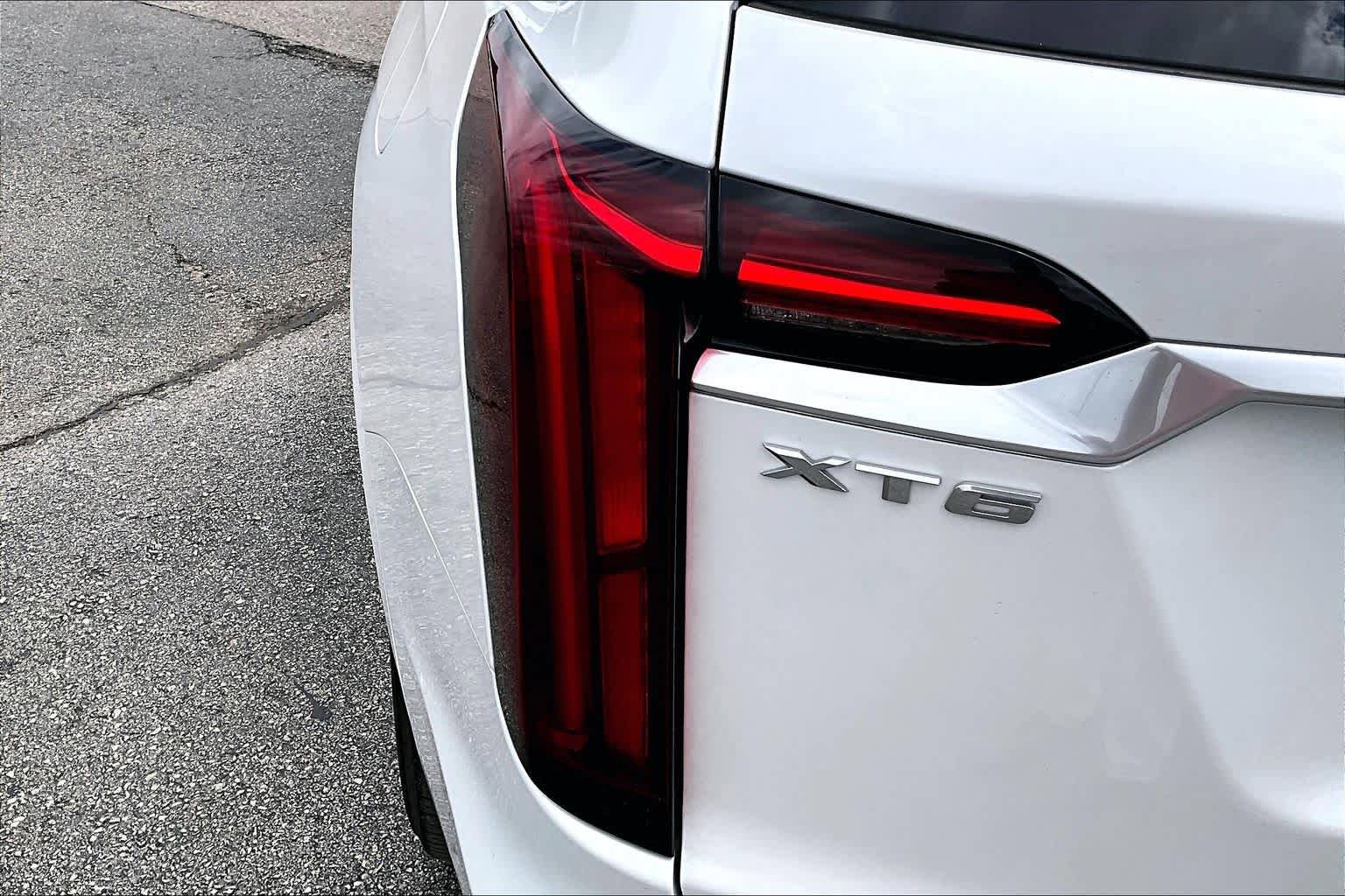 Used 2024 Cadillac XT6 Premium Luxury w/ Platinum Package AWD/4WD image 29