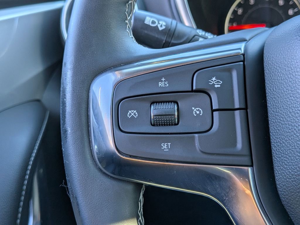 Used 2025 Chevrolet Blazer LT w/ Sound & Technology Package image 16