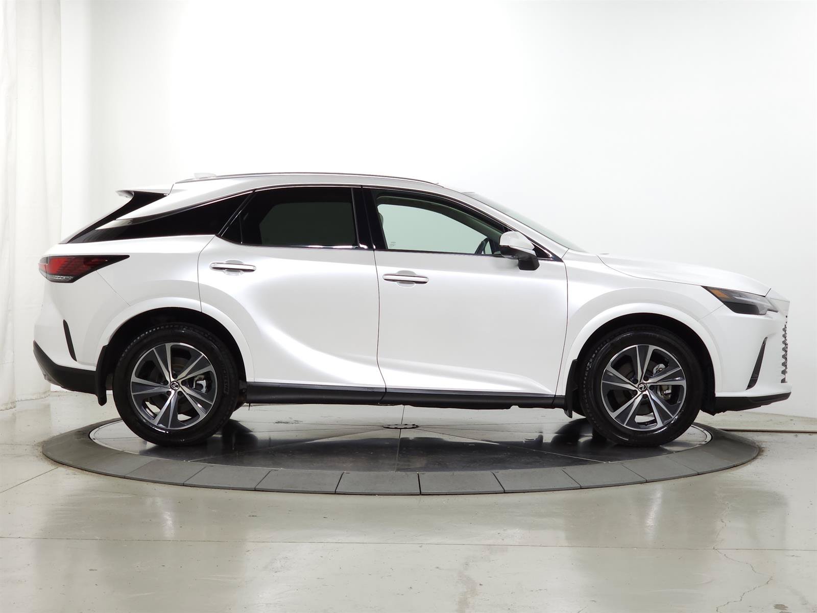 Certified 2024 Lexus RX 350 Premium w/ Convenience Package AWD/4WD image 12