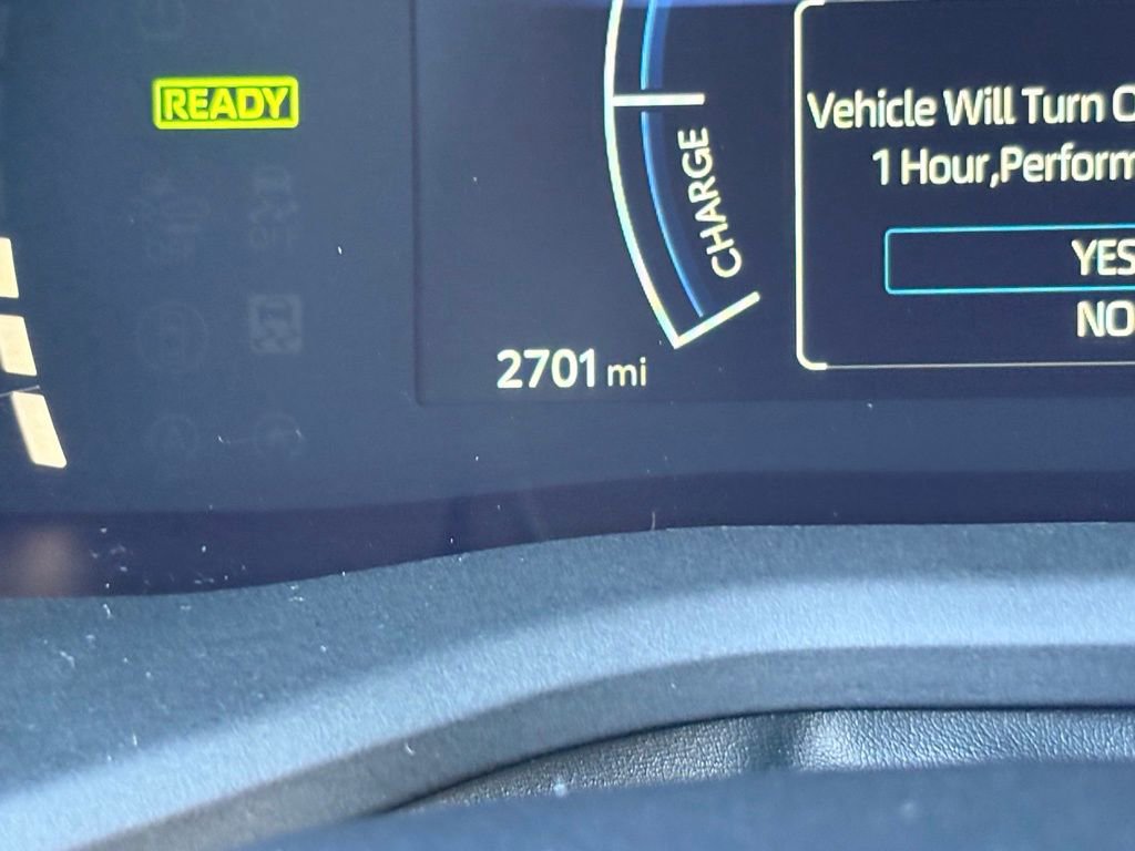 Used 2025 Toyota Camry SE w/ Convenience Package image 16