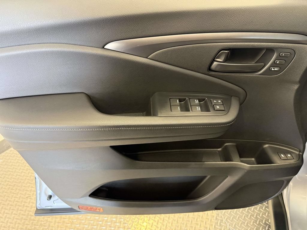 Used 2023 Honda Passport EX-L image 20