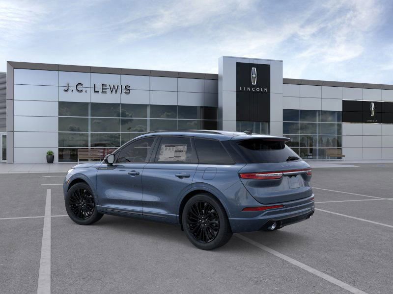 New 2025 Lincoln Corsair Reserve w/ Equipment Group 202A image 5